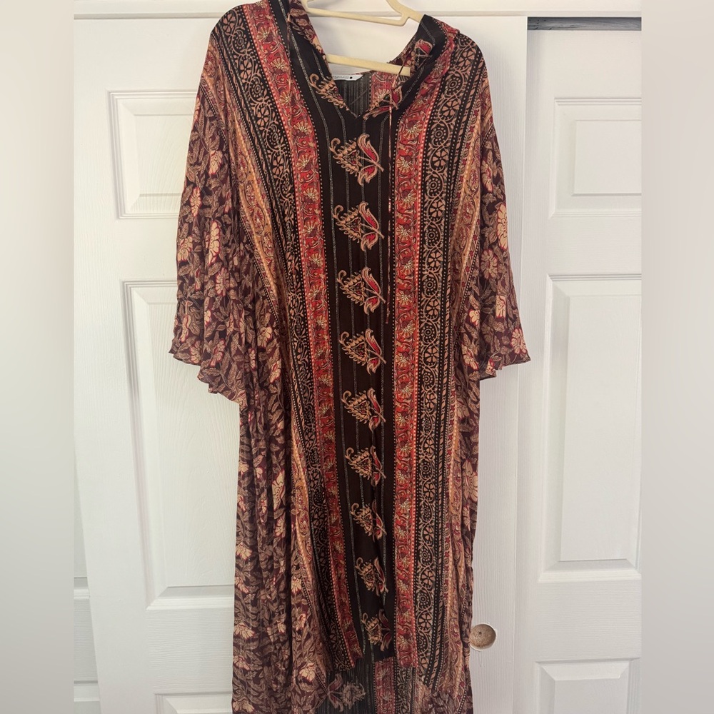 Closet Cleanout ⭐️ Never worn Zara Moroccan Caftan Size M
